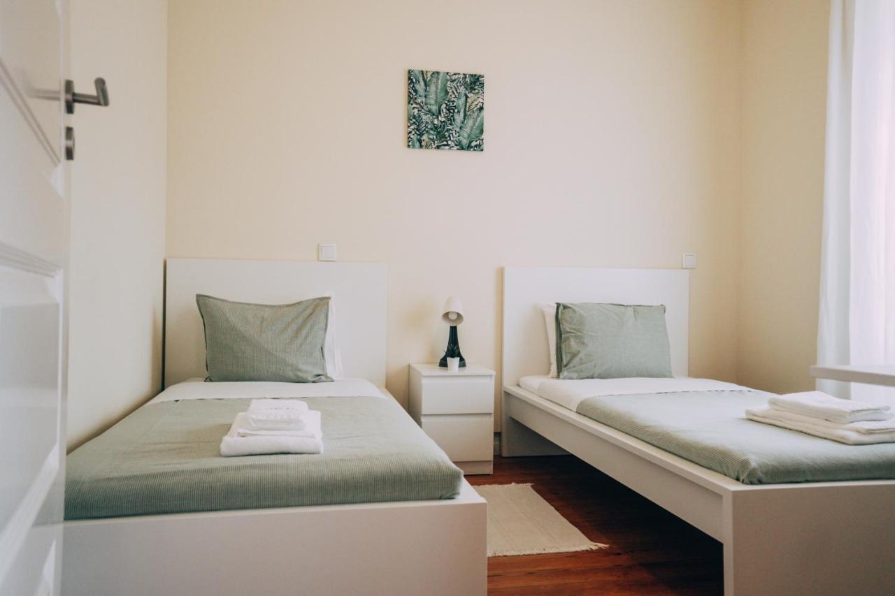 Green Coast Surf House Espinho  Exterior photo
