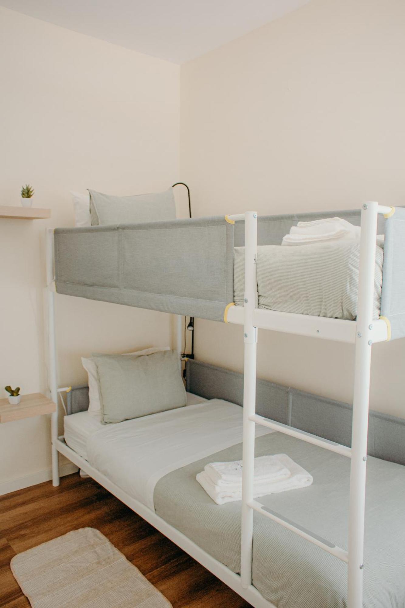 Green Coast Surf House Espinho  Exterior photo